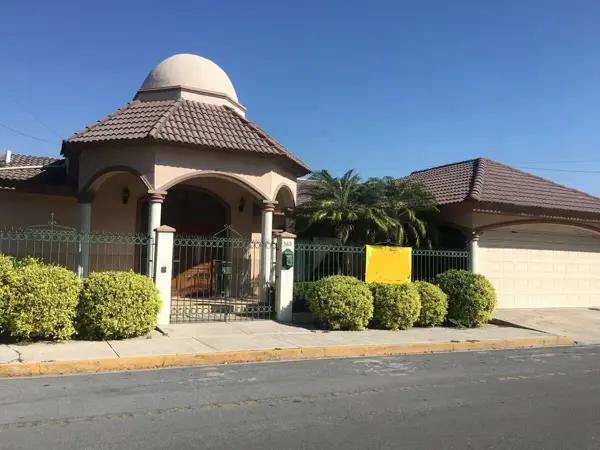 Casa en venta en Del Valle, San Pedro Garza García, Nuevo León