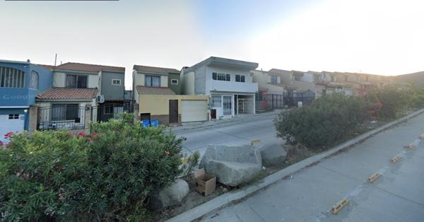 Casa en remate en Los Encinos, Ensenada, Baja California