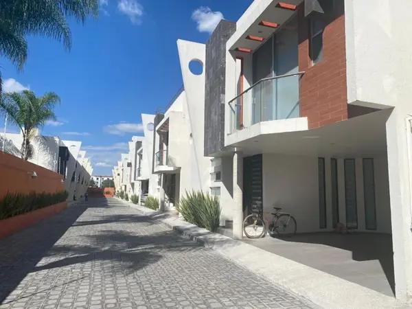 Casa en venta en Atzala, San Andrés Cholula, Puebla Casa en venta en Atzala, San Andrés Cholula, Puebla