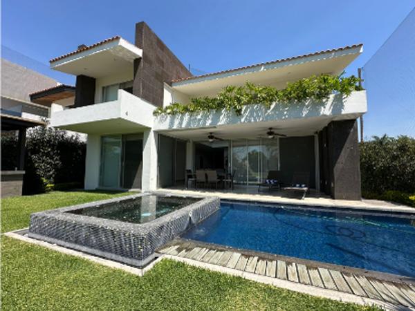 Casa en venta en Paraíso Country Club, Emiliano Zapata, Morelos Casa en venta en Paraíso Country Club, Emiliano Zapata, Morelos