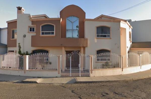 Casa en venta en Loma Dorada, Ensenada, Baja California