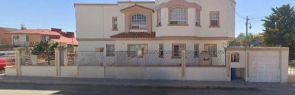 Casa en venta en Valle Dorado, Ensenada, Baja California