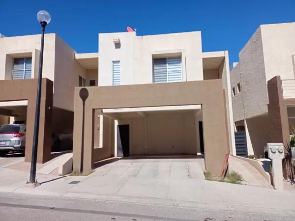 Casa en venta en Rinconadas del Valle, Chihuahua, Chihuahua