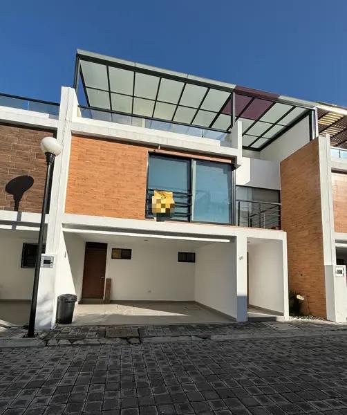 Casa en venta en La Carcaña, San Pedro Cholula, Puebla
