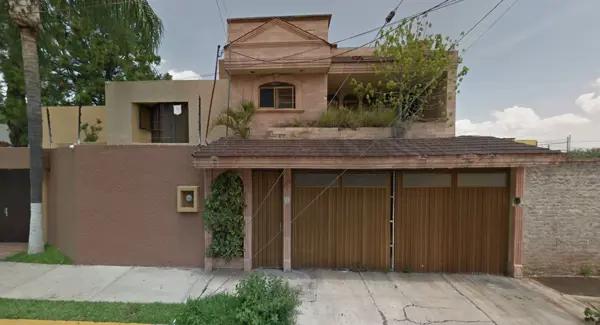 Casa en venta en Los Laureles, Zamora, Michoacán de Ocampo
