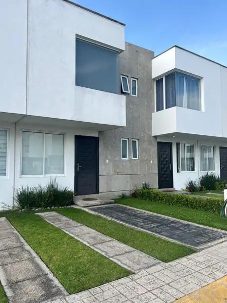 Casa en renta en San Luis Mextepec, Zinacantepec, México