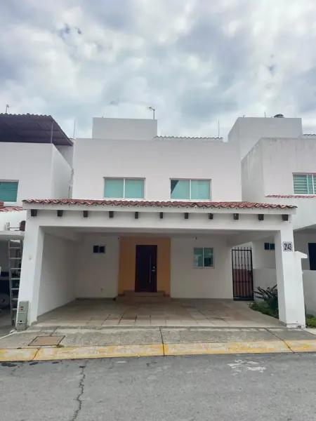 Casa en renta en San Bartolome Tlaltelulco, Metepec, México