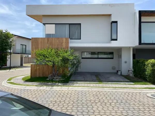 Casa en venta en Lomas de Angelópolis, San Andrés Cholula, Puebla Casa en venta en Lomas de Angelópolis, San Andrés Cholula, Puebla