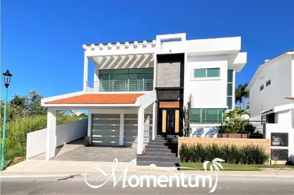 Casa en venta en Lomas de Cocoyoc, Atlatlahucan, Morelos
