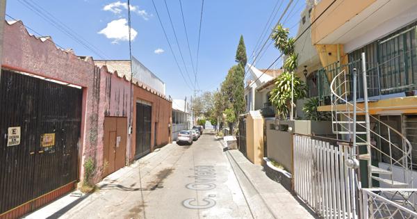 Casa en remate en Santa Elena de la Cruz, Guadalajara, Jalisco