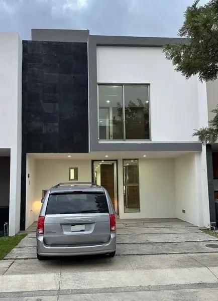 Casa en venta en Punto Sur, Tlajomulco de Zúñiga, Jalisco