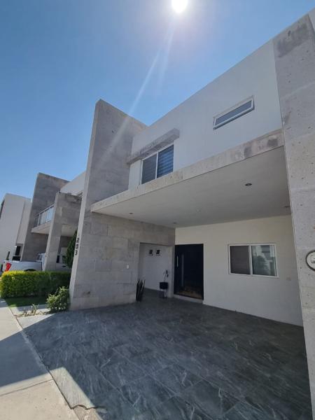 Casa en venta en Villas del Renacimiento, Torreón, Coahuila de Zaragoza