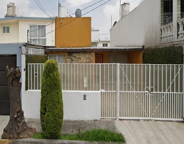 Casa en venta en Prados del Rosario, Azcapotzalco, Ciudad de México