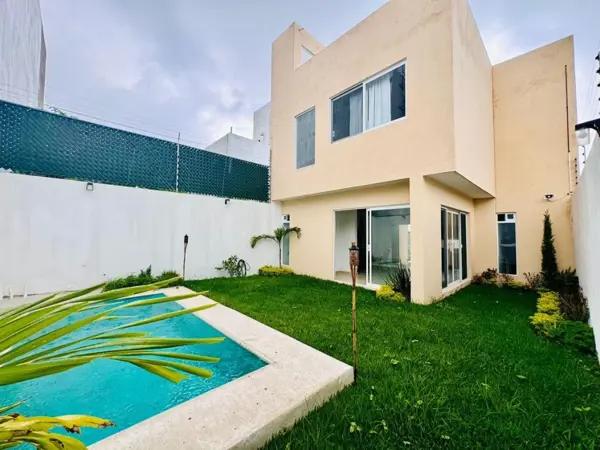 Casa en venta en Lomas de Tzompantle, Cuernavaca, Morelos