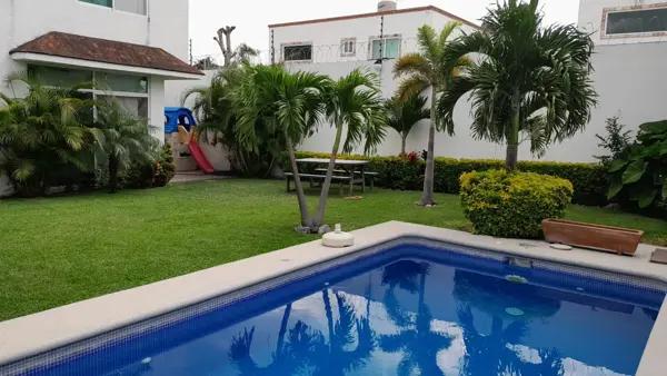 Casa en renta en Oaxtepec Centro, Yautepec, Morelos