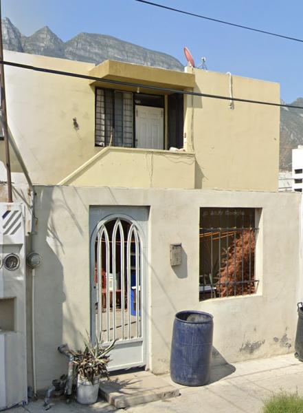 Casa en venta en Hacienda los Portales, Santa Catarina, Nuevo León