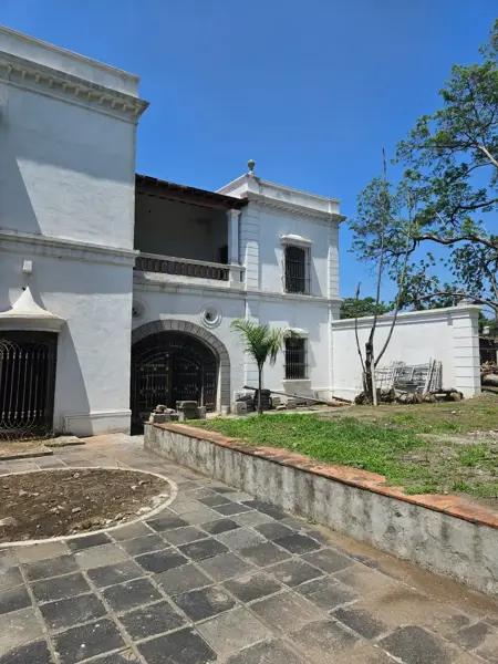 Casa en venta en Lomas de Cocoyoc, Atlatlahucan, Morelos