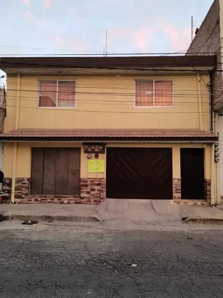 Casa en venta en Las Aguilas, Nezahualcóyotl, México
