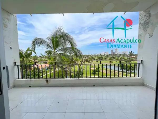 Departamento en venta para restaurar. Dos terrazas con vista al campo de golf