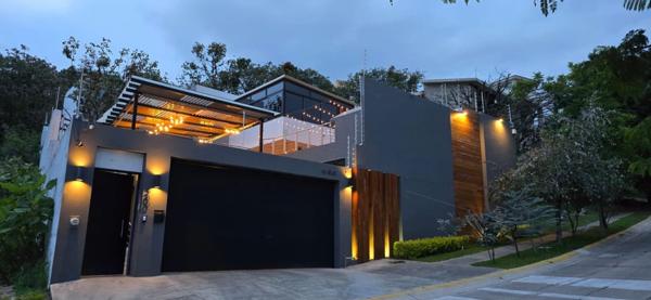 Casa en venta en El Palomar, Tlajomulco de Zúñiga, Jalisco Casa en venta en El Palomar, Tlajomulco de Zúñiga, Jalisco