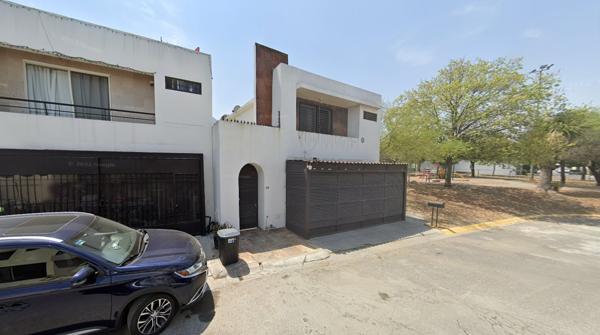 Casa en remate en Paseo de Cumbres, Monterrey, Nuevo León