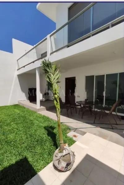 Casa en venta en Graciano Sánchez Romo, Boca del Río, Veracruz de Ignacio de la Llave Casa en venta en Graciano Sánchez Romo, Boca del Río, Veracruz de Ignacio de la Llave