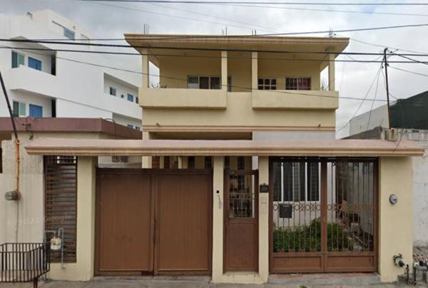 Casa en venta en Lomas del Roble, San Nicolás de los Garza, Nuevo León