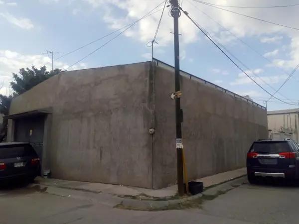 Bodega en venta en Residencial Floresta, Irapuato, Guanajuato