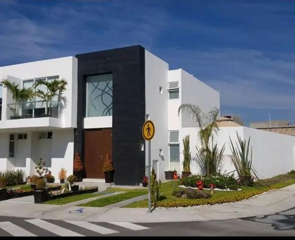 Casa en venta en Zákia, El Marqués, Querétaro