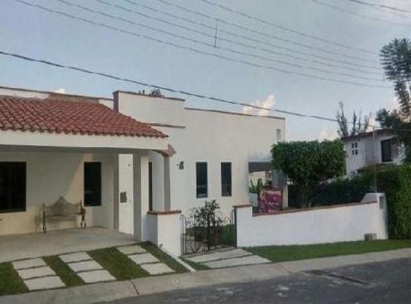 Casa en venta en Lomas de Cocoyoc, Atlatlahucan, Morelos Casa en venta en Lomas de Cocoyoc, Atlatlahucan, Morelos