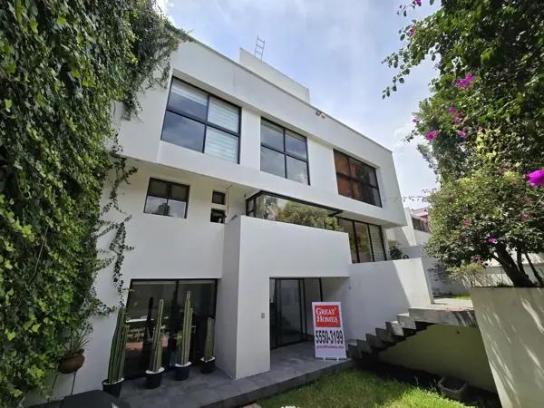 Casa en venta en Lomas de Tecamachalco, Naucalpan de Juárez, México