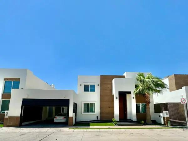 Casa en venta en La Coruña Residencial, Hermosillo, Sonora