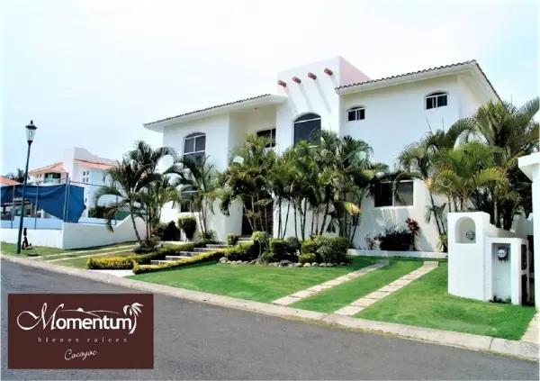 Casa en venta en Lomas de Cocoyoc, Atlatlahucan, Morelos Casa en venta en Lomas de Cocoyoc, Atlatlahucan, Morelos