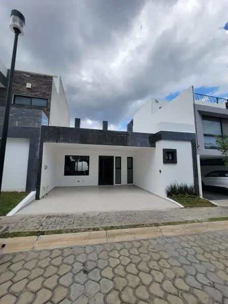 Casa en venta en Lomas de Angelópolis, San Andrés Cholula, Puebla