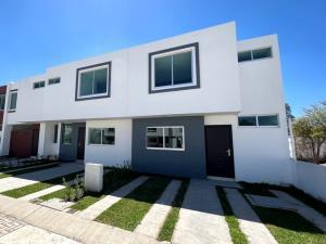 Casa en venta en Roma, Monterrey, Nuevo León