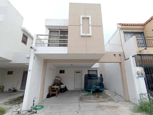 Casa en venta en Privadas de Santa Rosa Sector Dos, Apodaca, Nuevo León Casa en venta en Privadas de Santa Rosa Sector Dos, Apodaca, Nuevo León