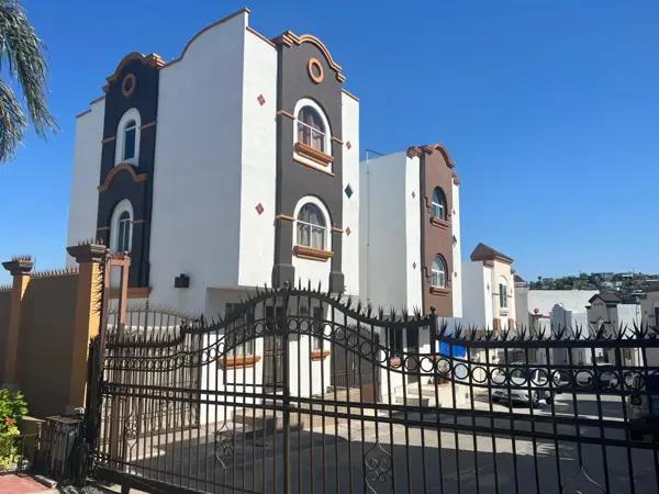 Casa en remate en Jardines de Agua Caliente, Tijuana, Baja California