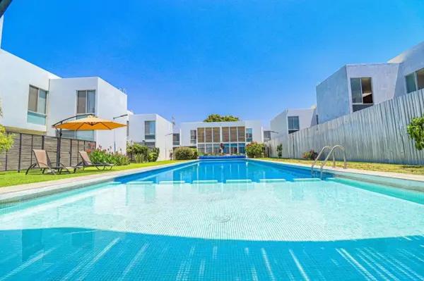 Casa en venta y renta en Lomas del Manantial, Xochitepec, Morelos