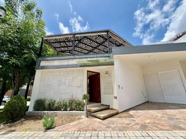 Casa en venta en Lomas de Angelópolis, San Andrés Cholula, Puebla