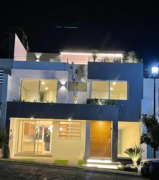 Casa en venta en Lomas de Angelópolis, San Andrés Cholula, Puebla