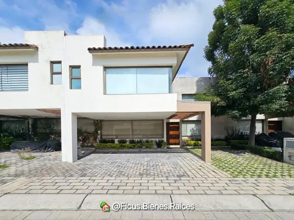 Casa en venta en San Andres Ocotlan, Calimaya, México