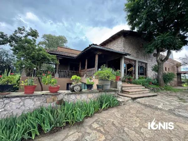 Hotel en venta en Atzimbo, Quiroga, Michoacán de Ocampo