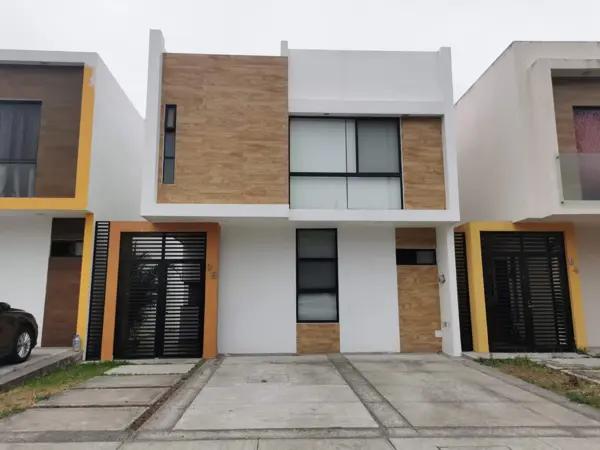 Casa en venta en Lomas de la Rioja, Alvarado, Veracruz de Ignacio de la Llave Casa en venta en Lomas de la Rioja, Alvarado, Veracruz de Ignacio de la Llave