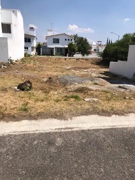 Terreno en venta en Real del Bosque, Corregidora, Querétaro Terreno en venta en Real del Bosque, Corregidora, Querétaro