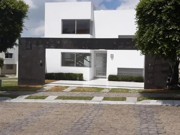 Casa en venta en Lomas de Angelópolis, San Andrés Cholula, Puebla Casa en venta en Lomas de Angelópolis, San Andrés Cholula, Puebla