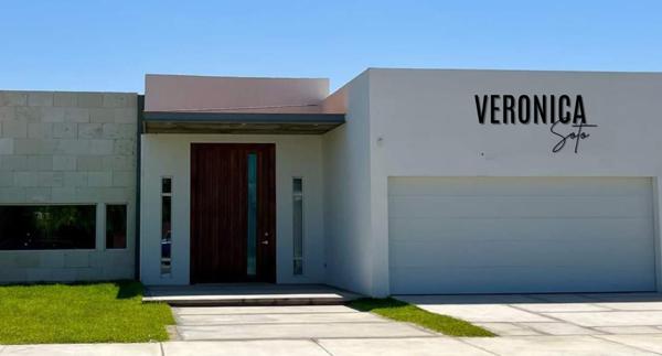 Casa en venta en Campos Eliseos, Juárez, Chihuahua