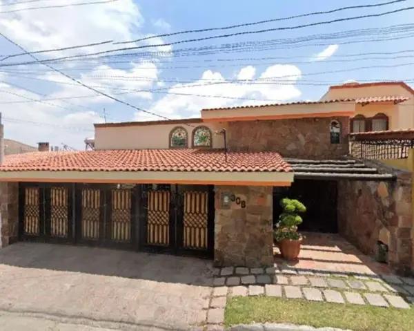 Casa en venta en Lomas Cuarta Sección, San Luis Potosí, San Luis Potosí