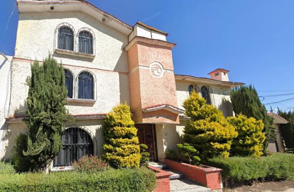 Casa en venta en San Salvador Tizatlalli, Metepec, México