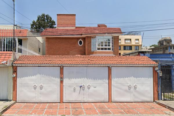 Casa en venta en Villa Lazaro Cardenas, Tlalpan, Ciudad de México Casa en venta en Villa Lazaro Cardenas, Tlalpan, Ciudad de México