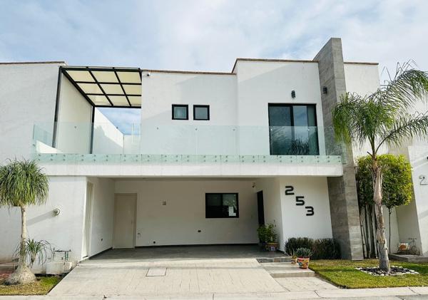 Casa en venta en Los Viñedos, Torreón, Coahuila de Zaragoza Casa en venta en Los Viñedos, Torreón, Coahuila de Zaragoza